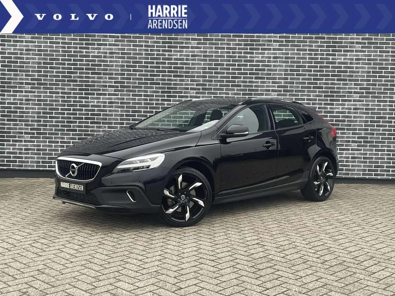 Photo 1 : Volvo V40 2018 Petrol