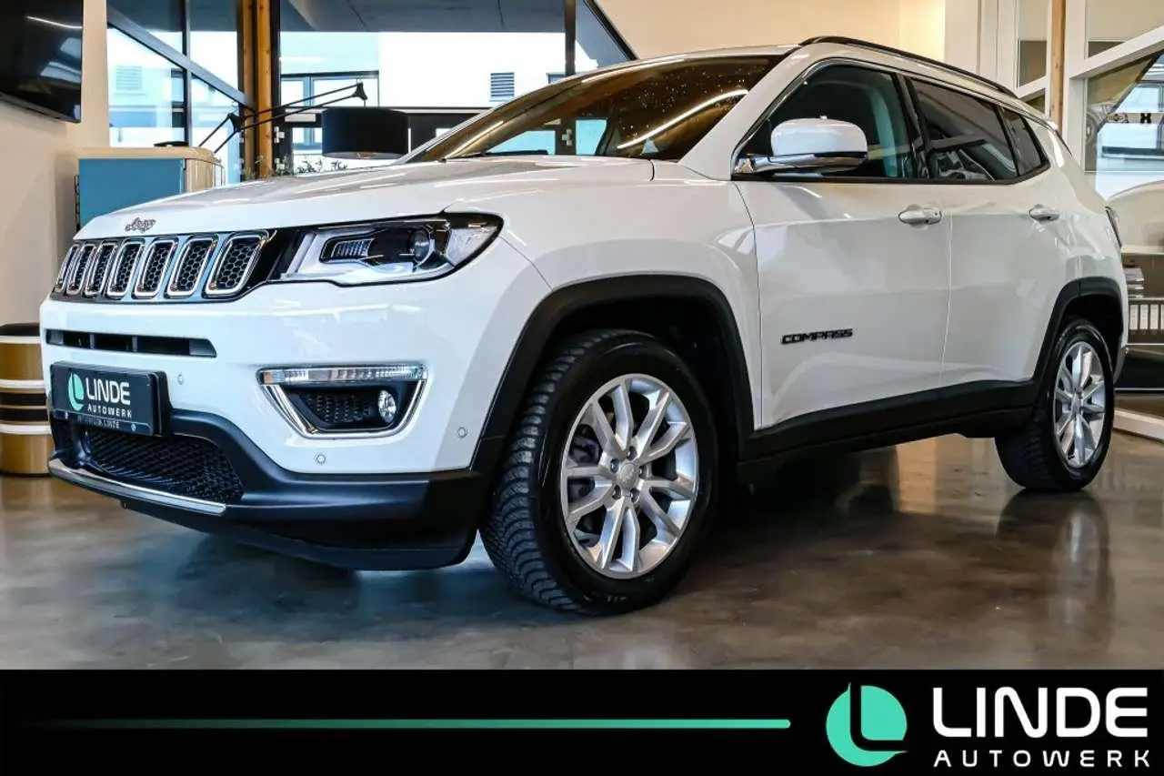 Photo 1 : Jeep Compass 2021 Essence