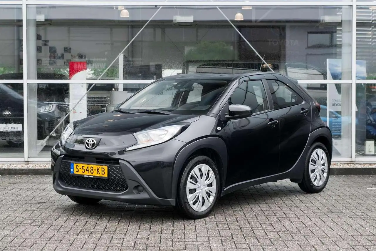 Photo 1 : Toyota Aygo X 2023 Essence