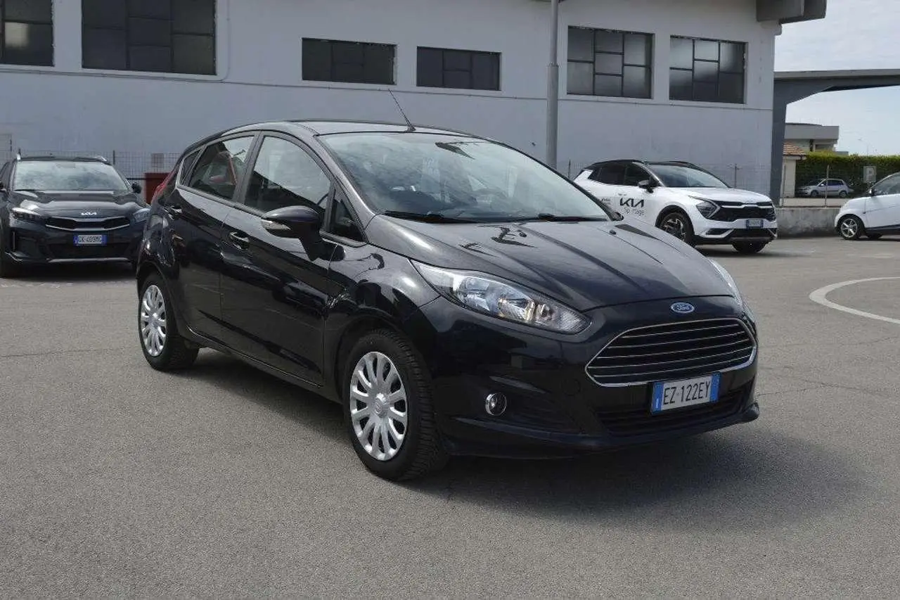 Photo 1 : Ford Fiesta 2015 Diesel