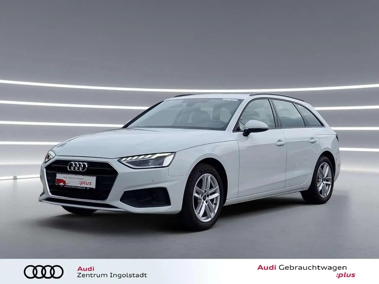 Photo 1 : Audi A4 2023 Petrol