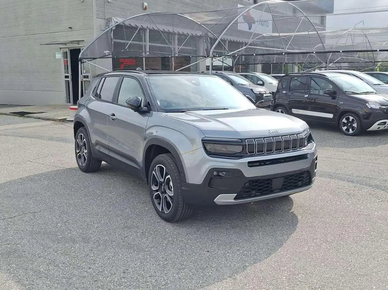 Photo 1 : Jeep Avenger 2024 Hybride