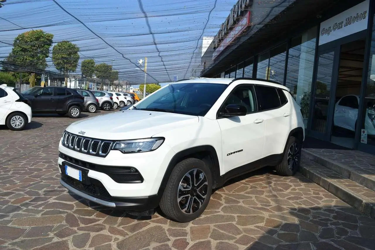 Photo 1 : Jeep Compass 2023 Hybrid