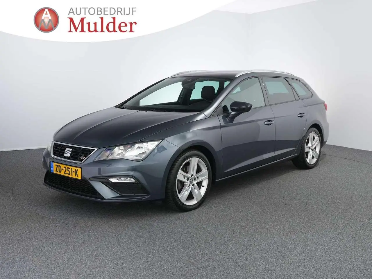 Photo 1 : Seat Leon 2019 Petrol