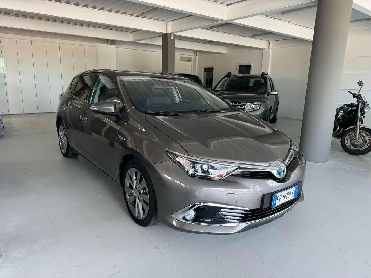 Photo 1 : Toyota Auris 2018 Hybride