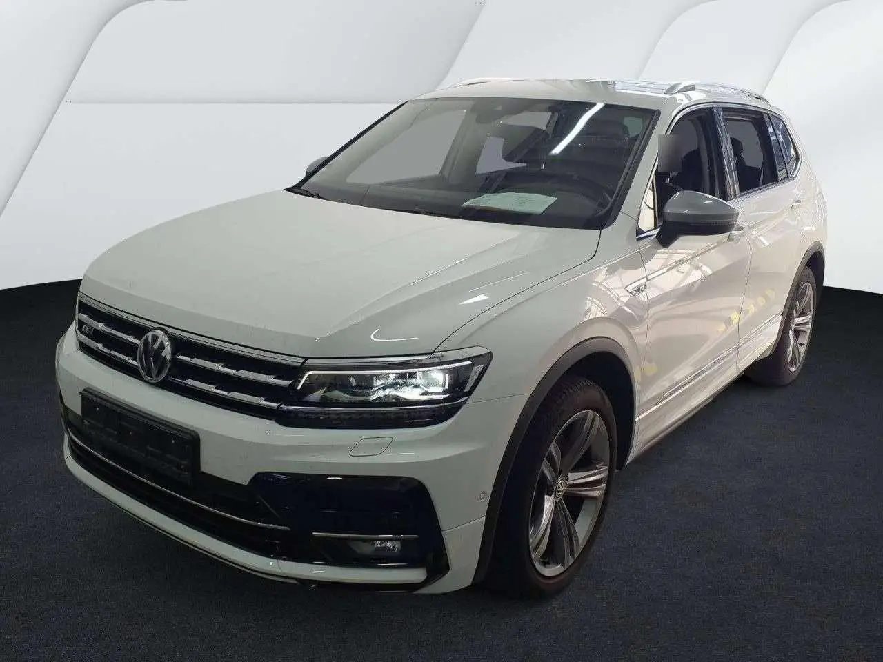 Photo 1 : Volkswagen Tiguan 2021 Diesel