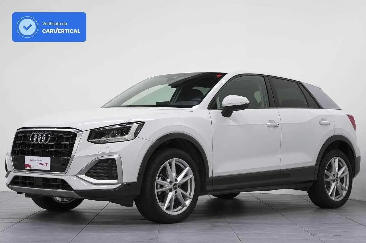 Photo 1 : Audi Q2 2023 Essence