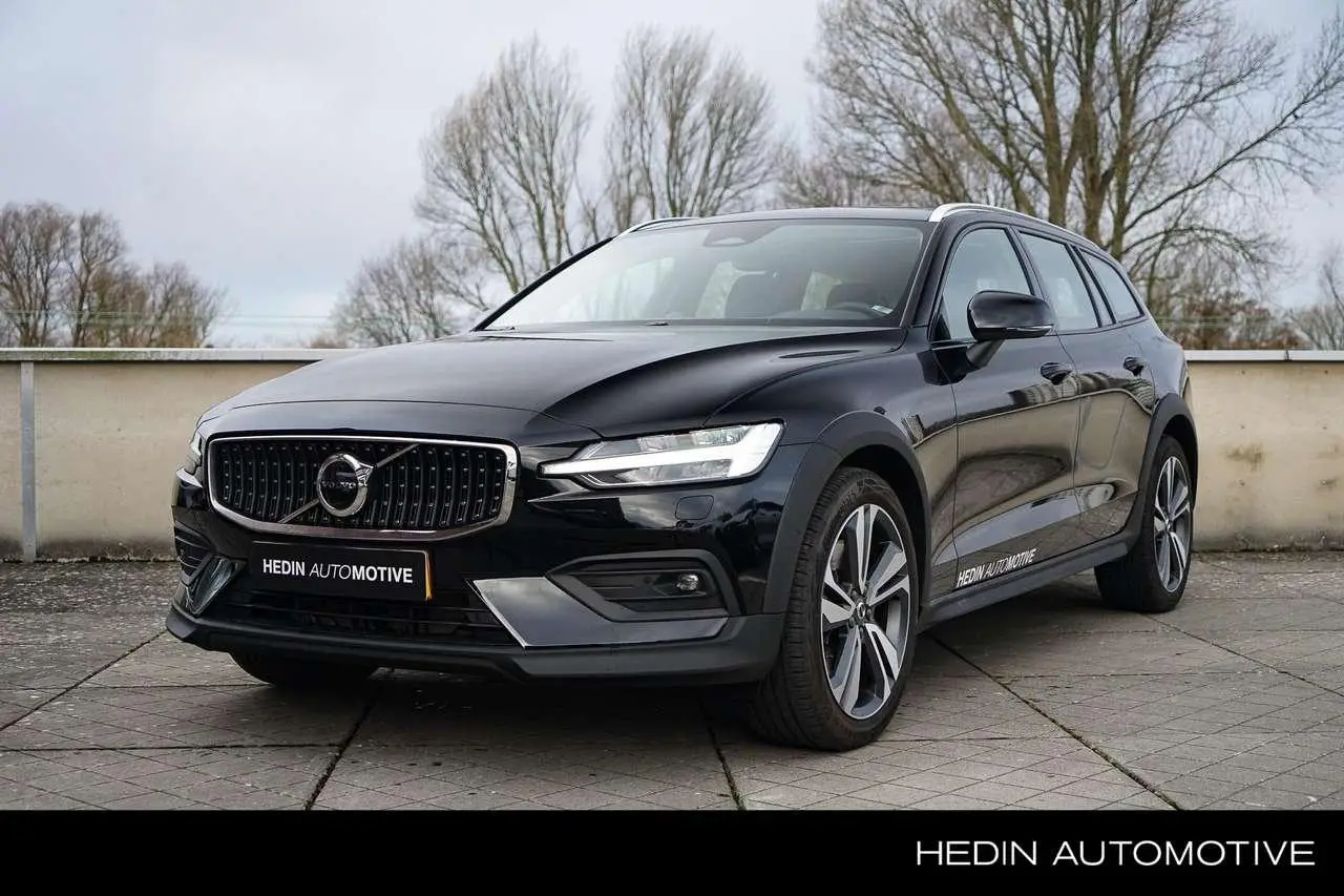 Photo 1 : Volvo V60 2023 Hybrid