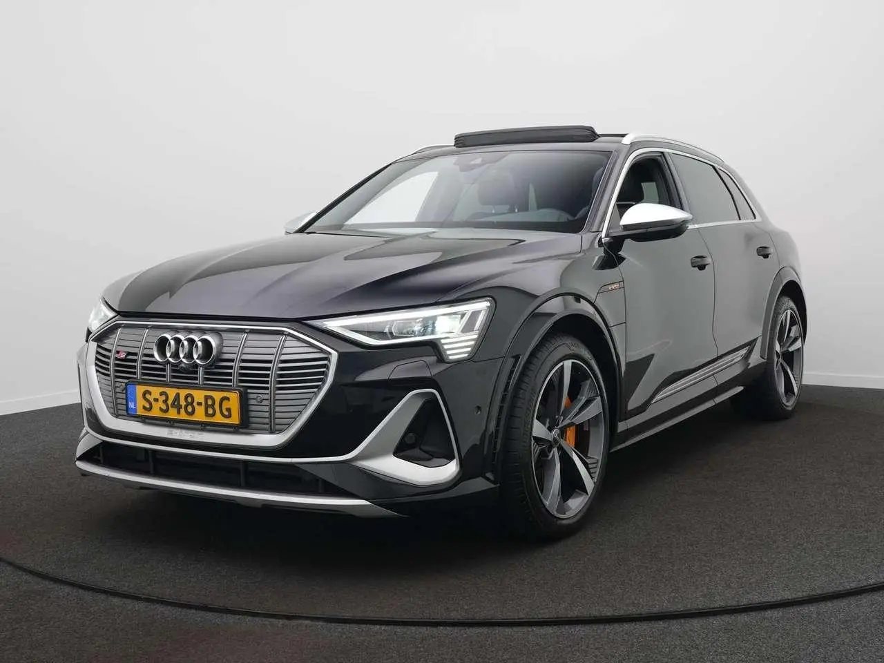 Photo 1 : Audi E-tron 2022 Électrique