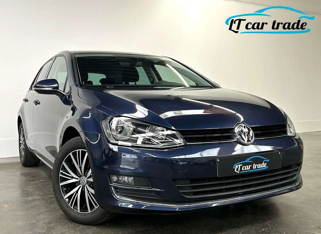 Photo 1 : Volkswagen Golf 2016 Petrol