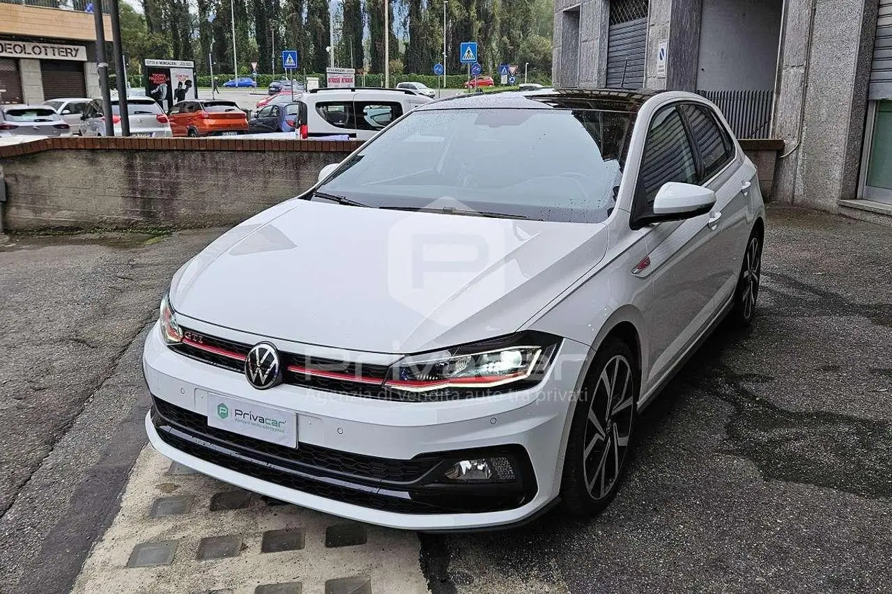 Photo 1 : Volkswagen Polo 2020 Essence