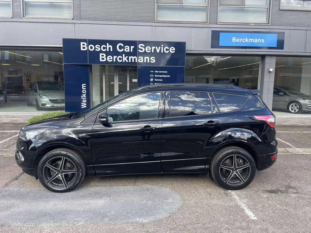 Photo 1 : Ford Kuga 2019 Petrol