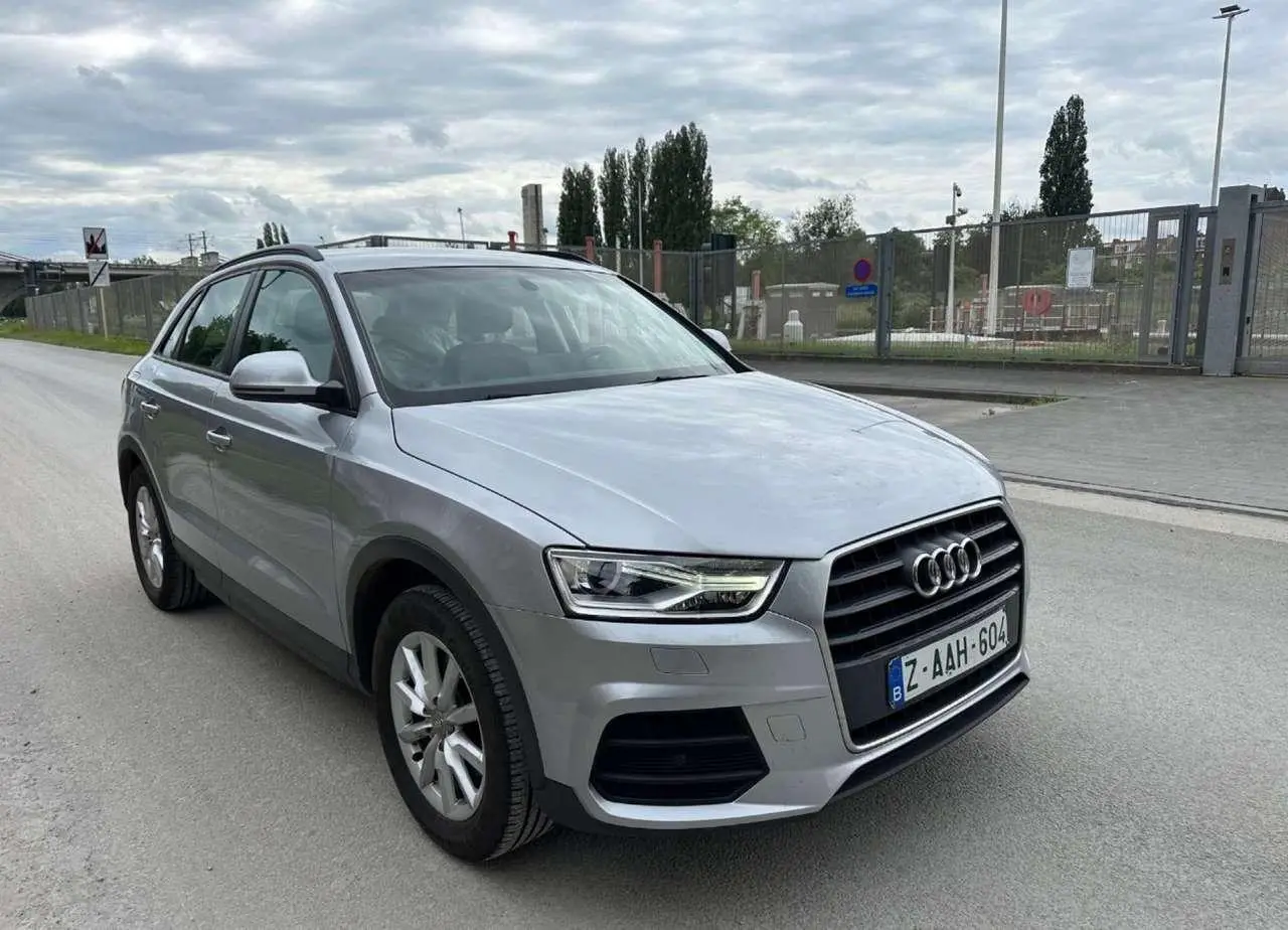 Photo 1 : Audi Q3 2018 Petrol