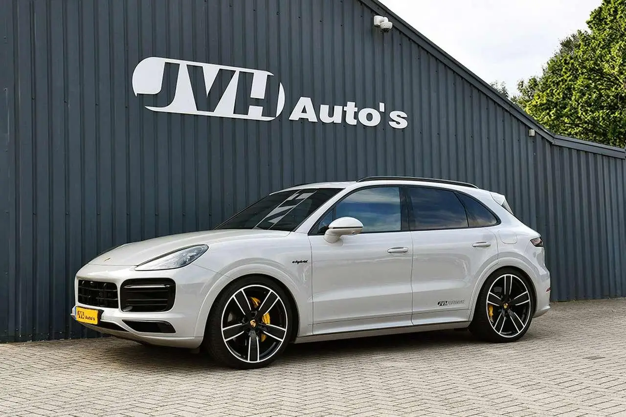 Photo 1 : Porsche Cayenne 2023 Hybride