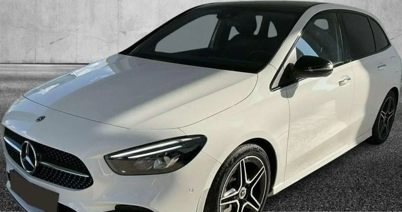 Photo 1 : Mercedes-benz Classe B 2022 Petrol