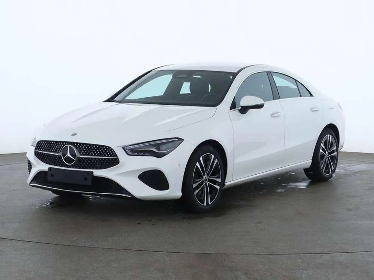 Photo 1 : Mercedes-benz Classe Cla 2023 Petrol