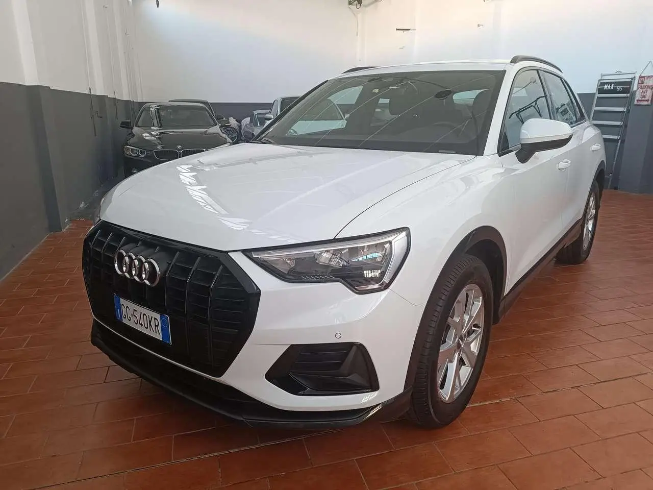 Photo 1 : Audi Q3 2021 Petrol