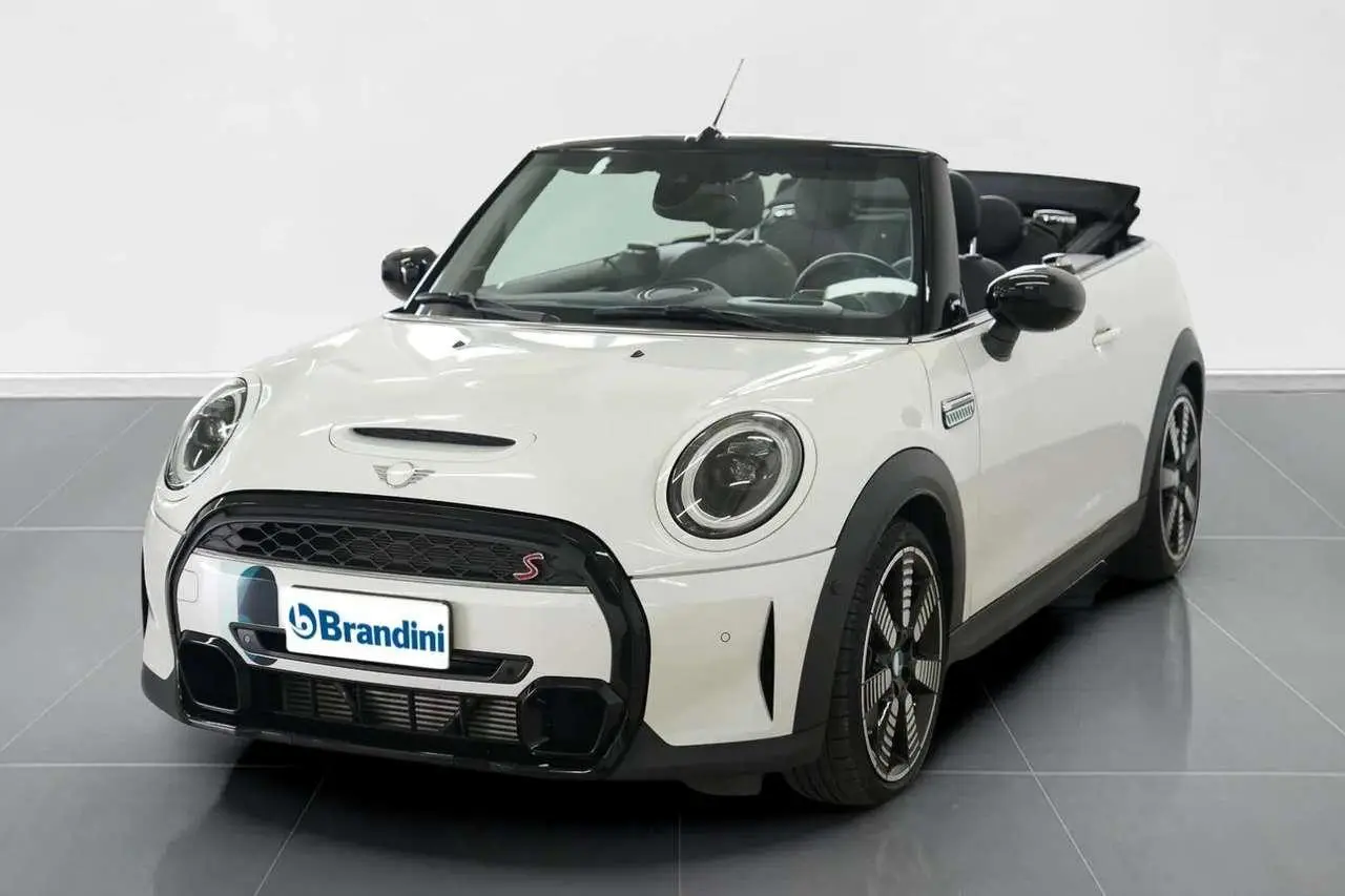 Photo 1 : Mini One 2023 Petrol