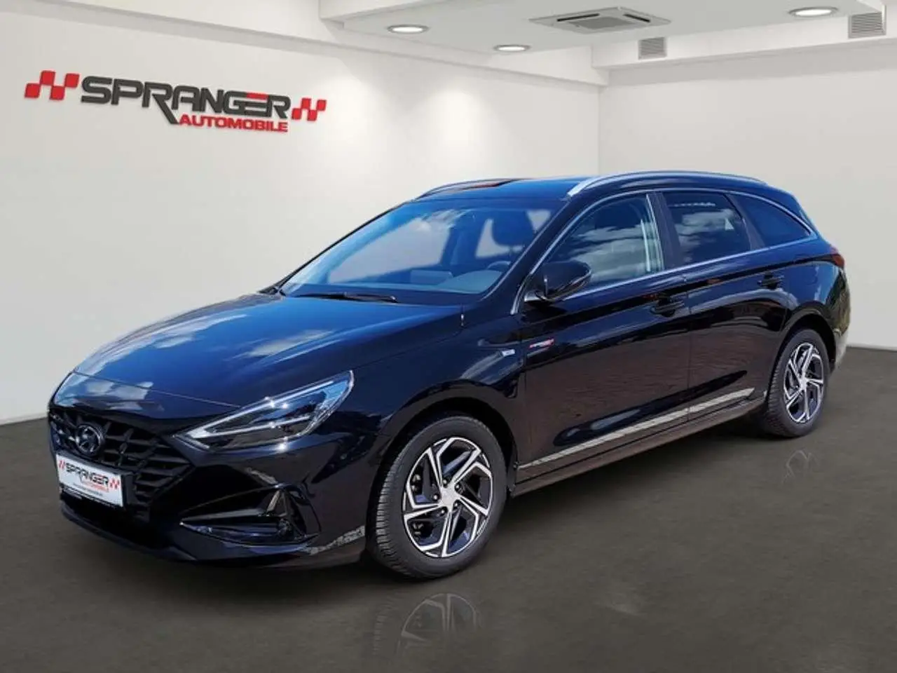 Photo 1 : Hyundai I30 2021 Petrol