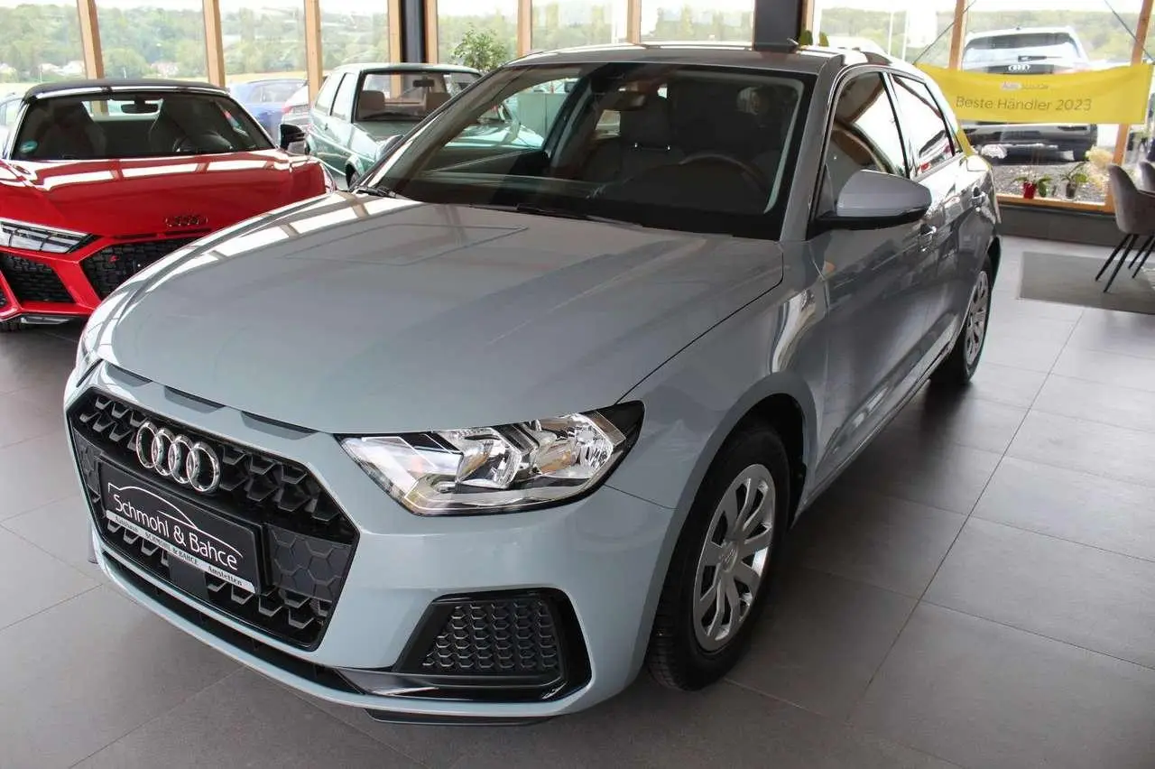 Photo 1 : Audi A1 2023 Essence