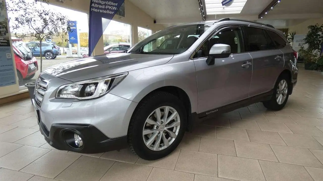 Photo 1 : Subaru Outback 2015 Essence