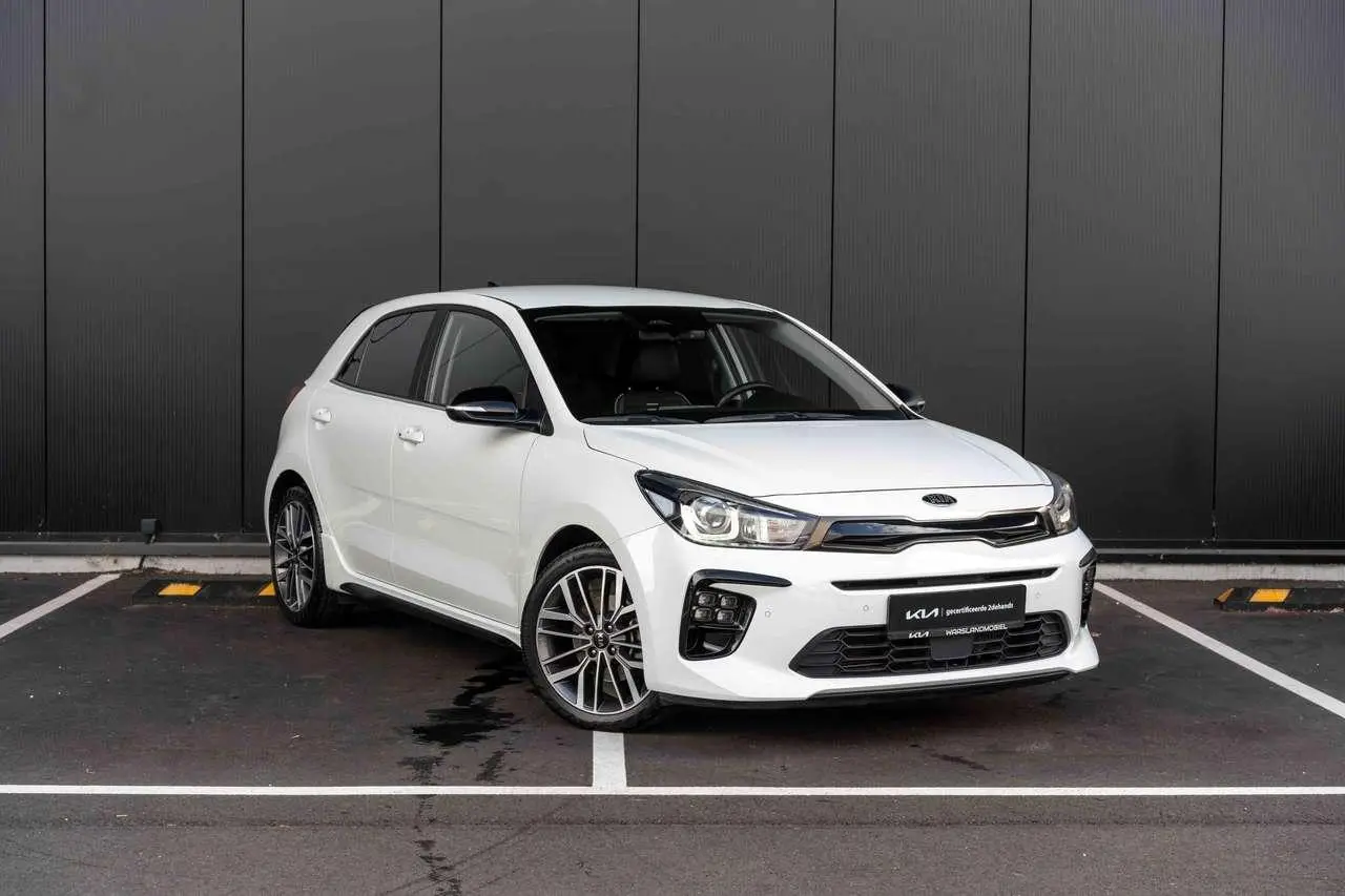 Photo 1 : Kia Rio 2022 Essence