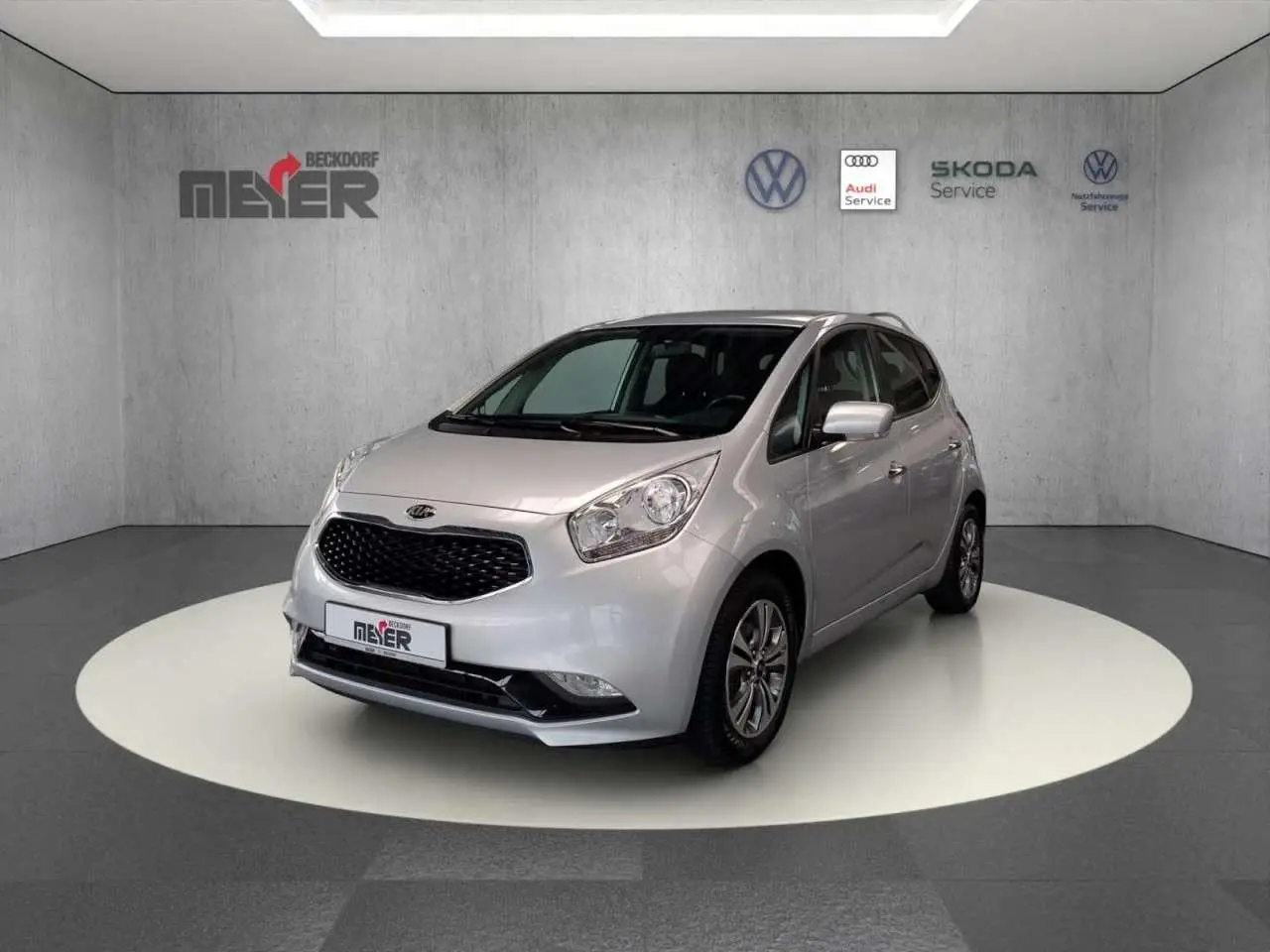 Photo 1 : Kia Venga 2016 Petrol