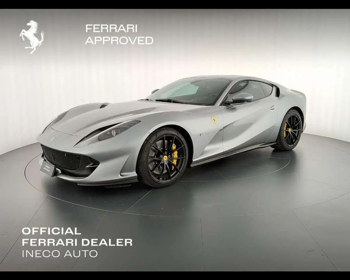 Photo 1 : Ferrari 812 2021 Petrol