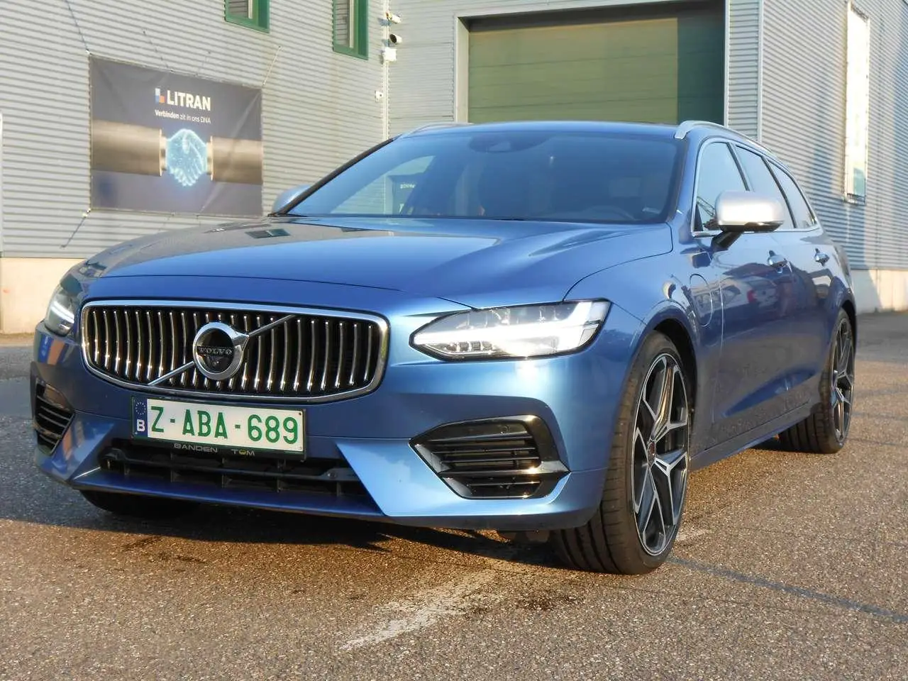 Photo 1 : Volvo V90 2019 Hybride