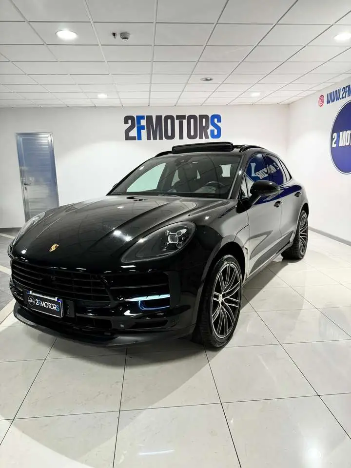 Photo 1 : Porsche Macan 2020 Essence