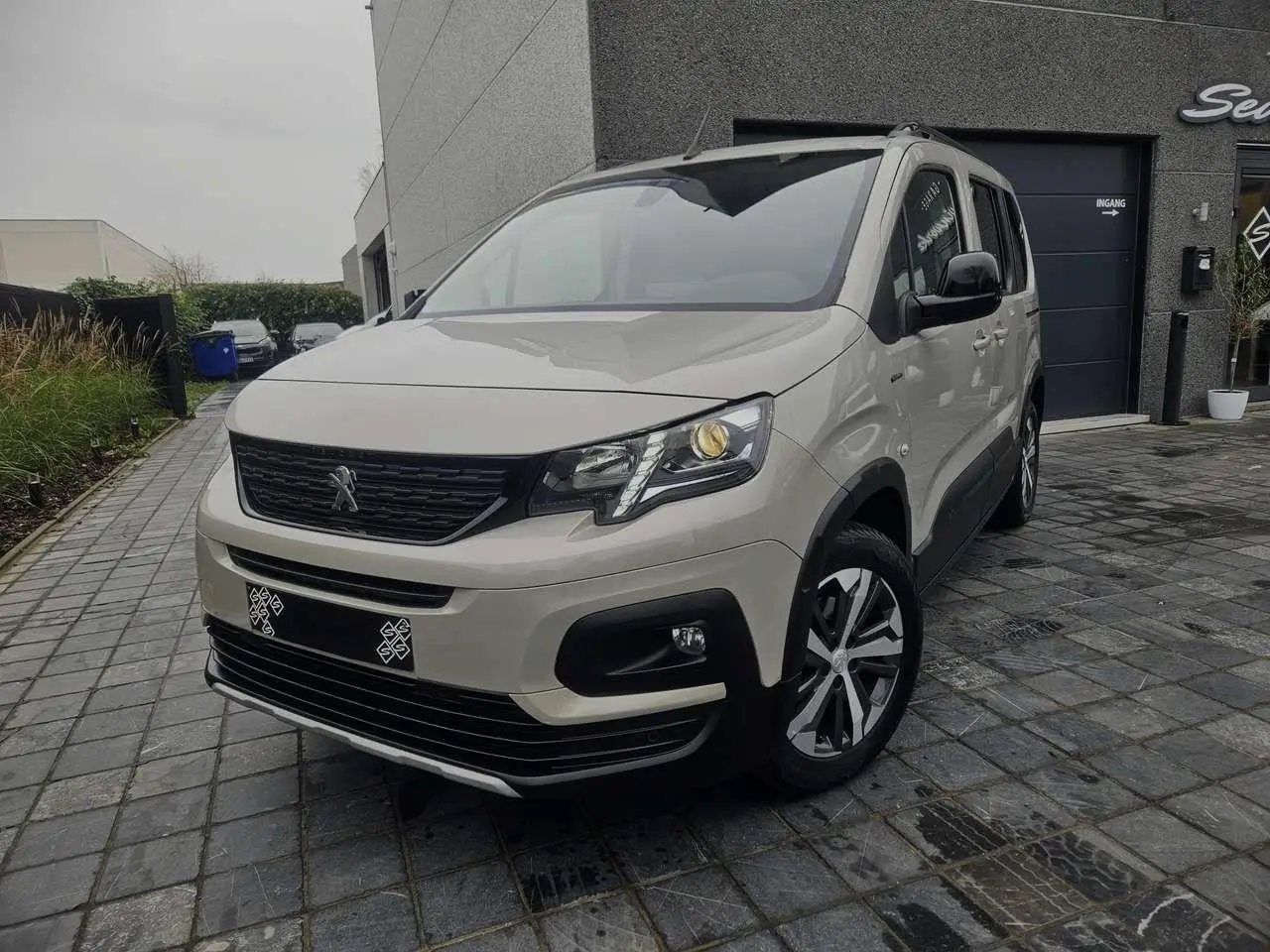 Photo 1 : Peugeot Rifter 2018 Petrol