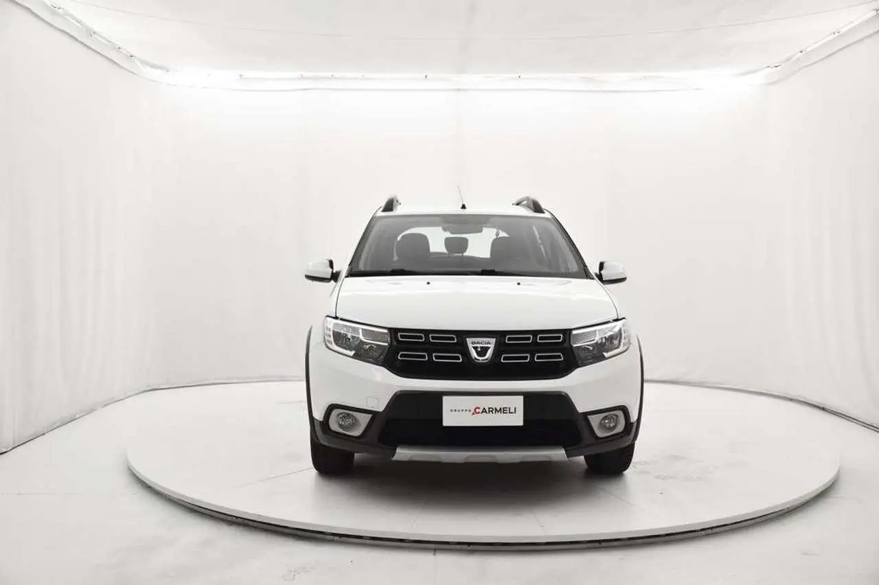 Photo 1 : Dacia Sandero 2019 Essence