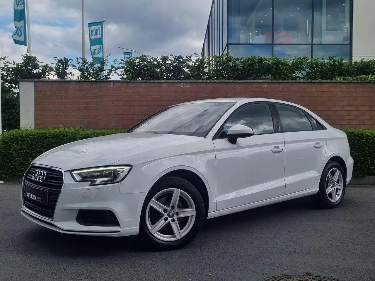 Photo 1 : Audi A3 2018 Petrol