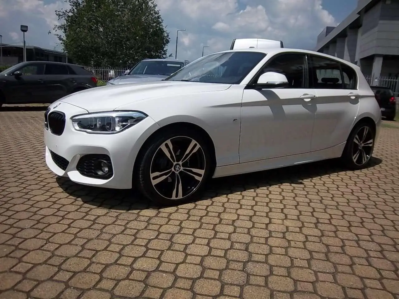 Photo 1 : Bmw Serie 1 2019 Diesel