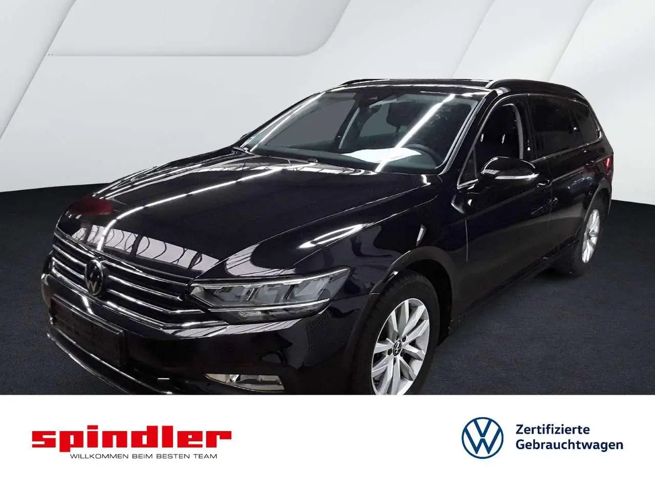 Photo 1 : Volkswagen Passat 2023 Petrol