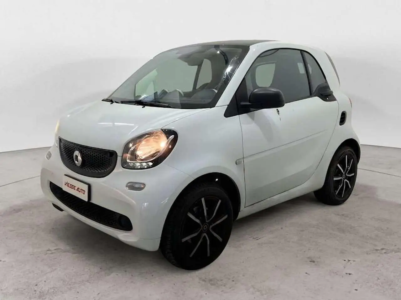 Photo 1 : Smart Fortwo 2019 Petrol