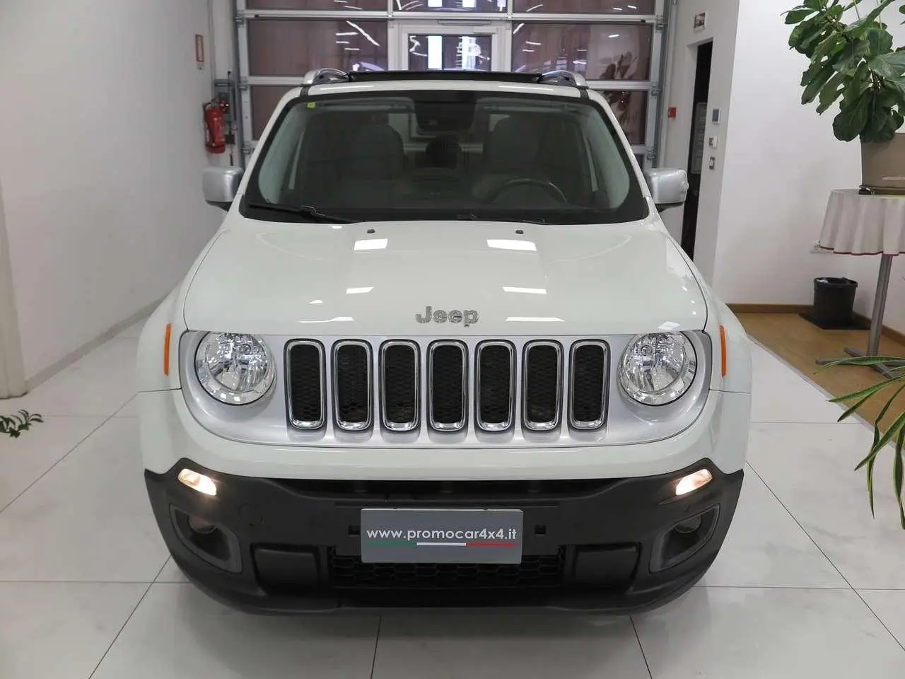 Photo 1 : Jeep Renegade 2016 Diesel