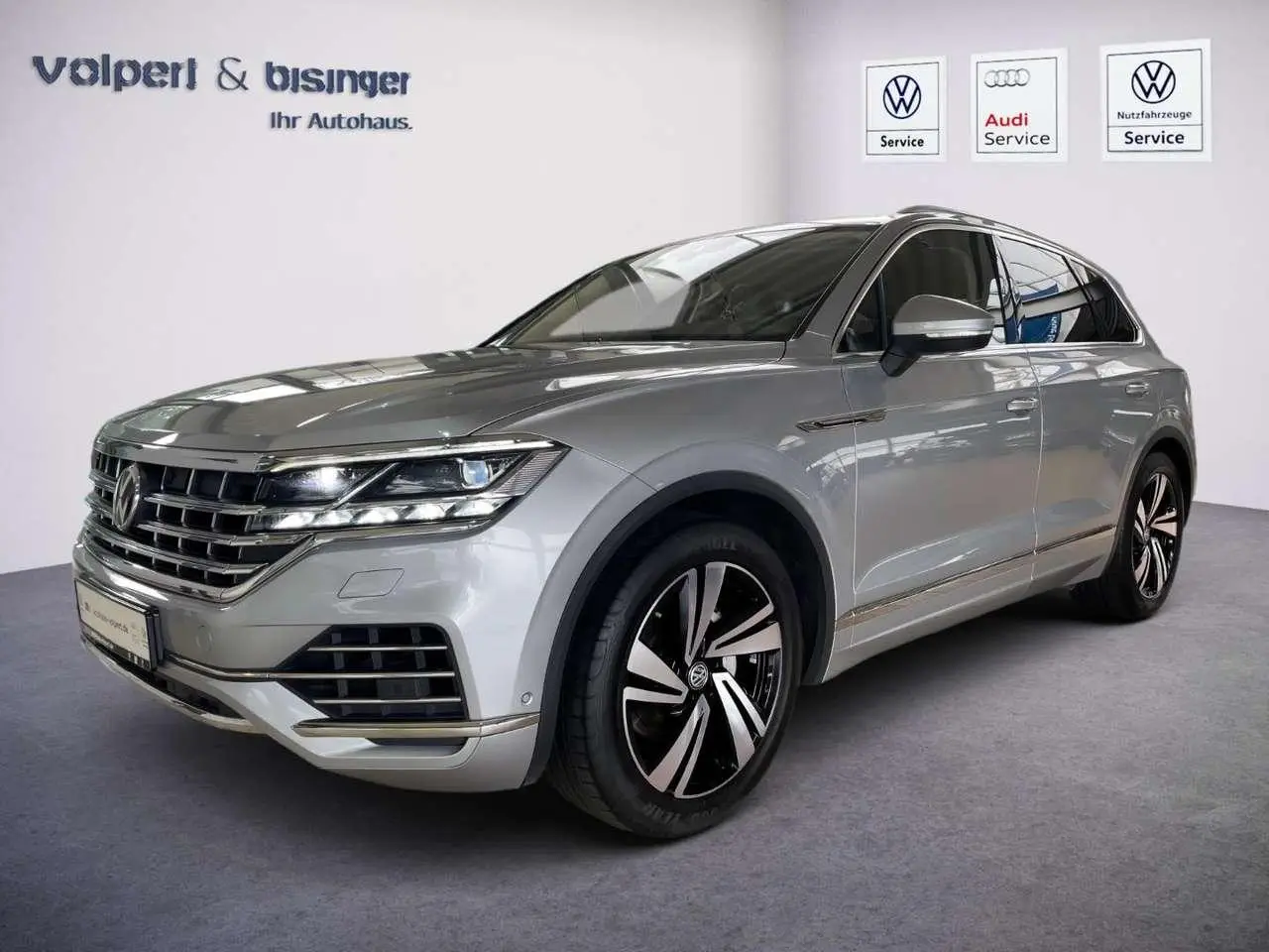 Photo 1 : Volkswagen Touareg 2018 Diesel