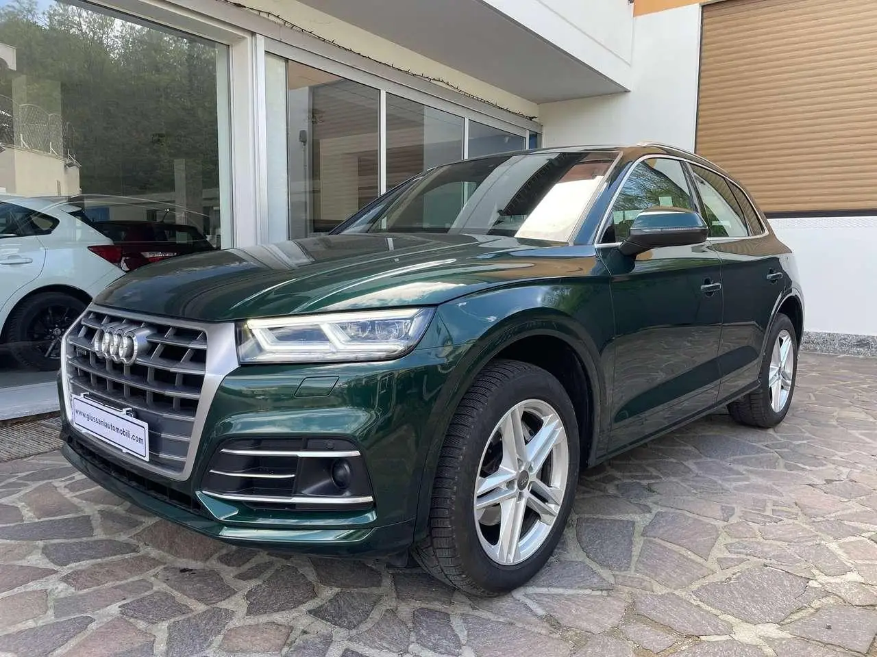 Photo 1 : Audi Q5 2020 Hybrid