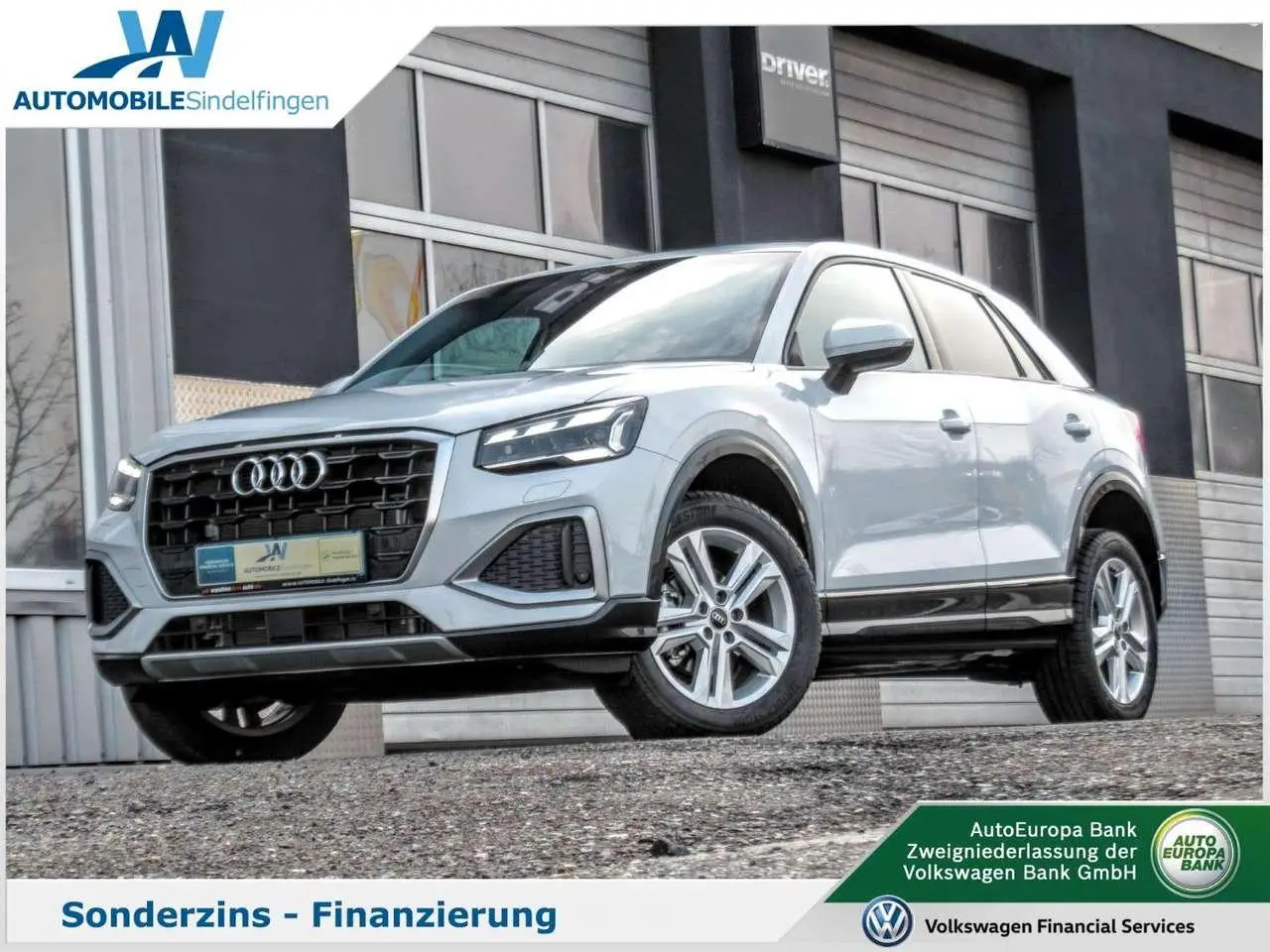 Photo 1 : Audi Q2 2024 Petrol