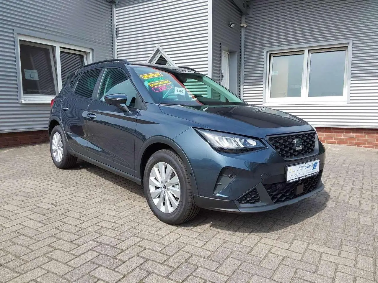 Photo 1 : Seat Arona 2024 Petrol