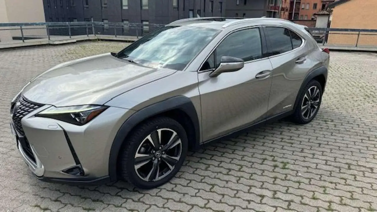 Photo 1 : Lexus Ux 2020 Hybrid