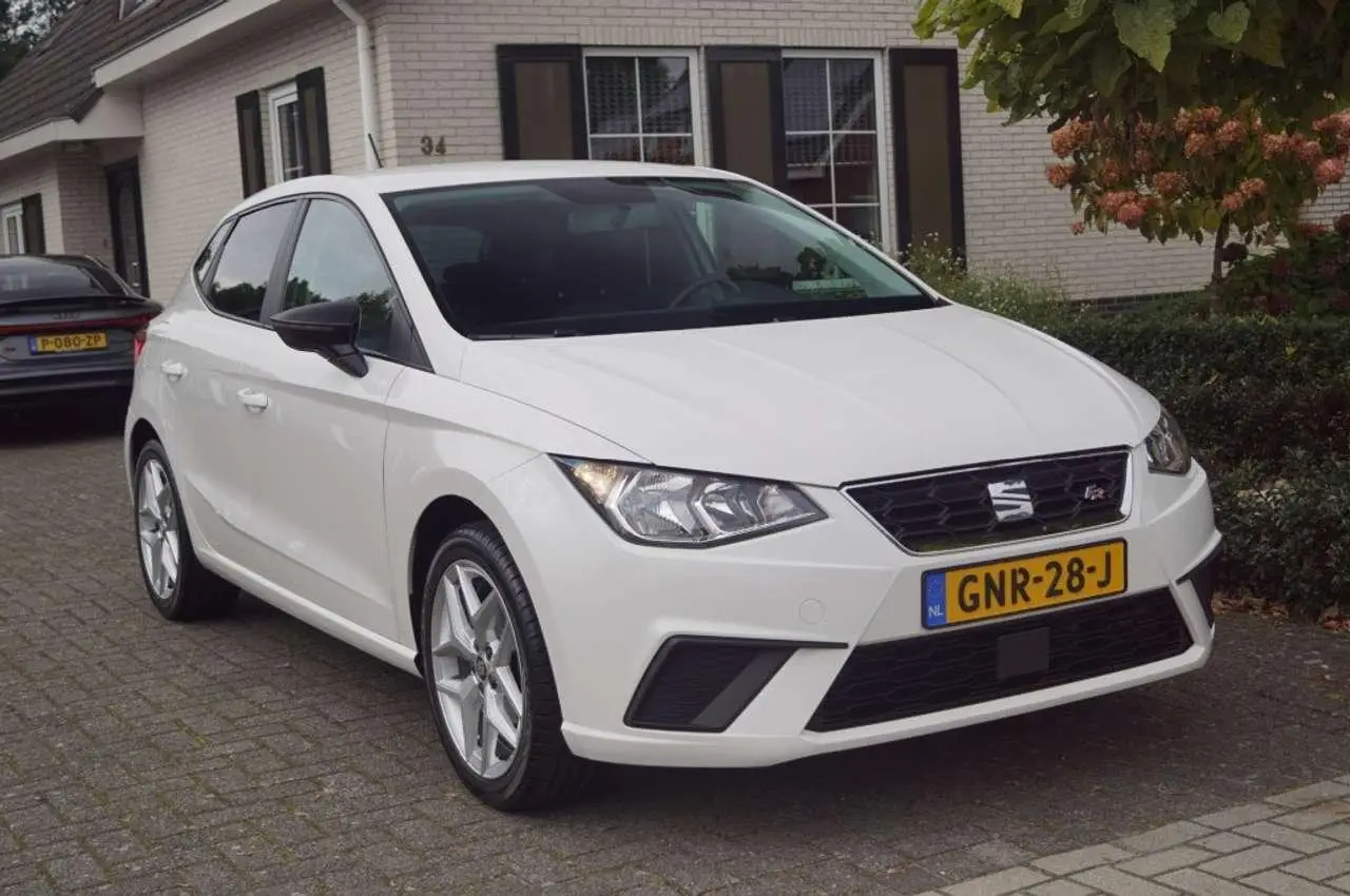 Photo 1 : Seat Ibiza 2021 Essence