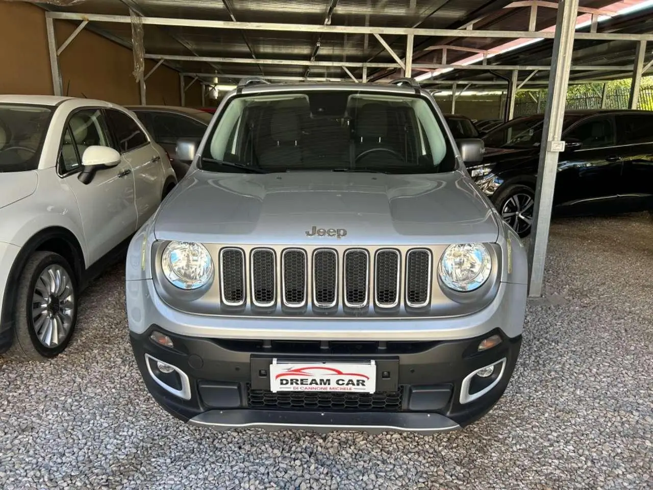 Photo 1 : Jeep Renegade 2016 Diesel