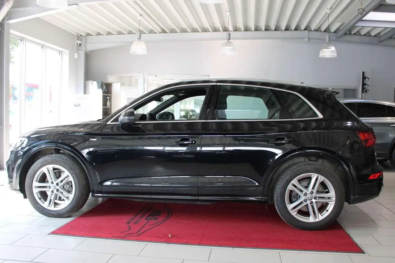 Photo 1 : Audi Q5 2020 Petrol