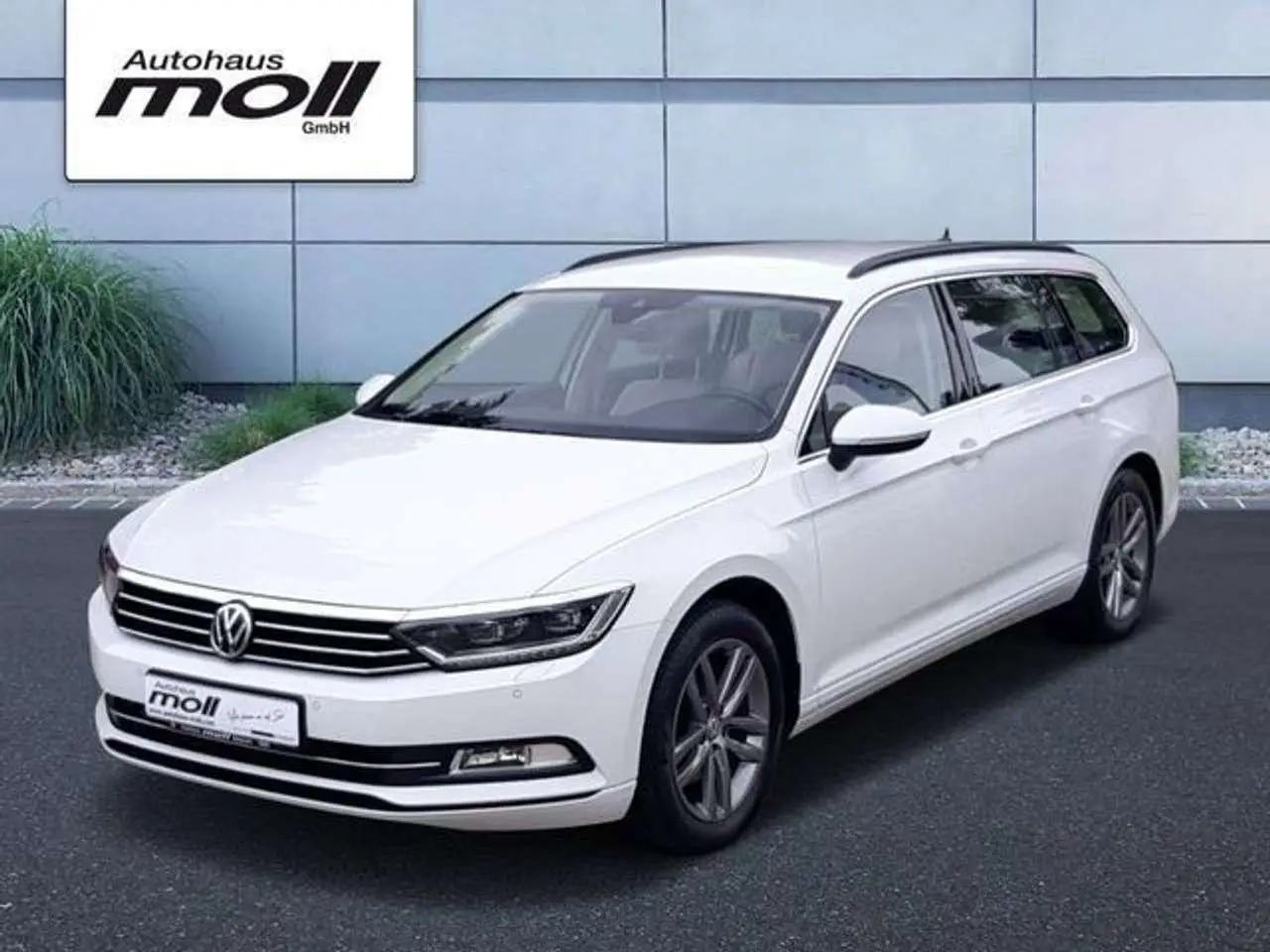 Photo 1 : Volkswagen Passat 2019 Essence