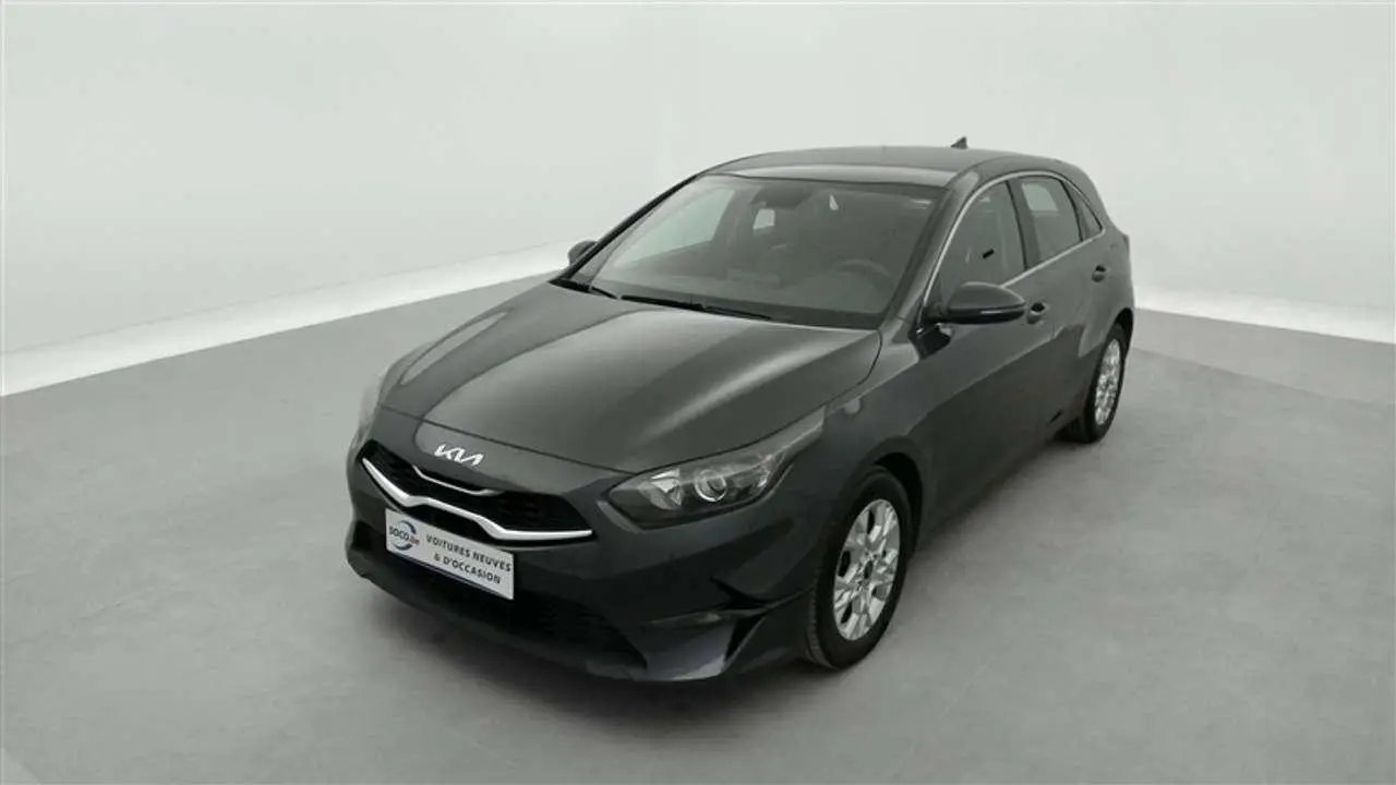 Photo 1 : Kia Ceed 2022 Petrol