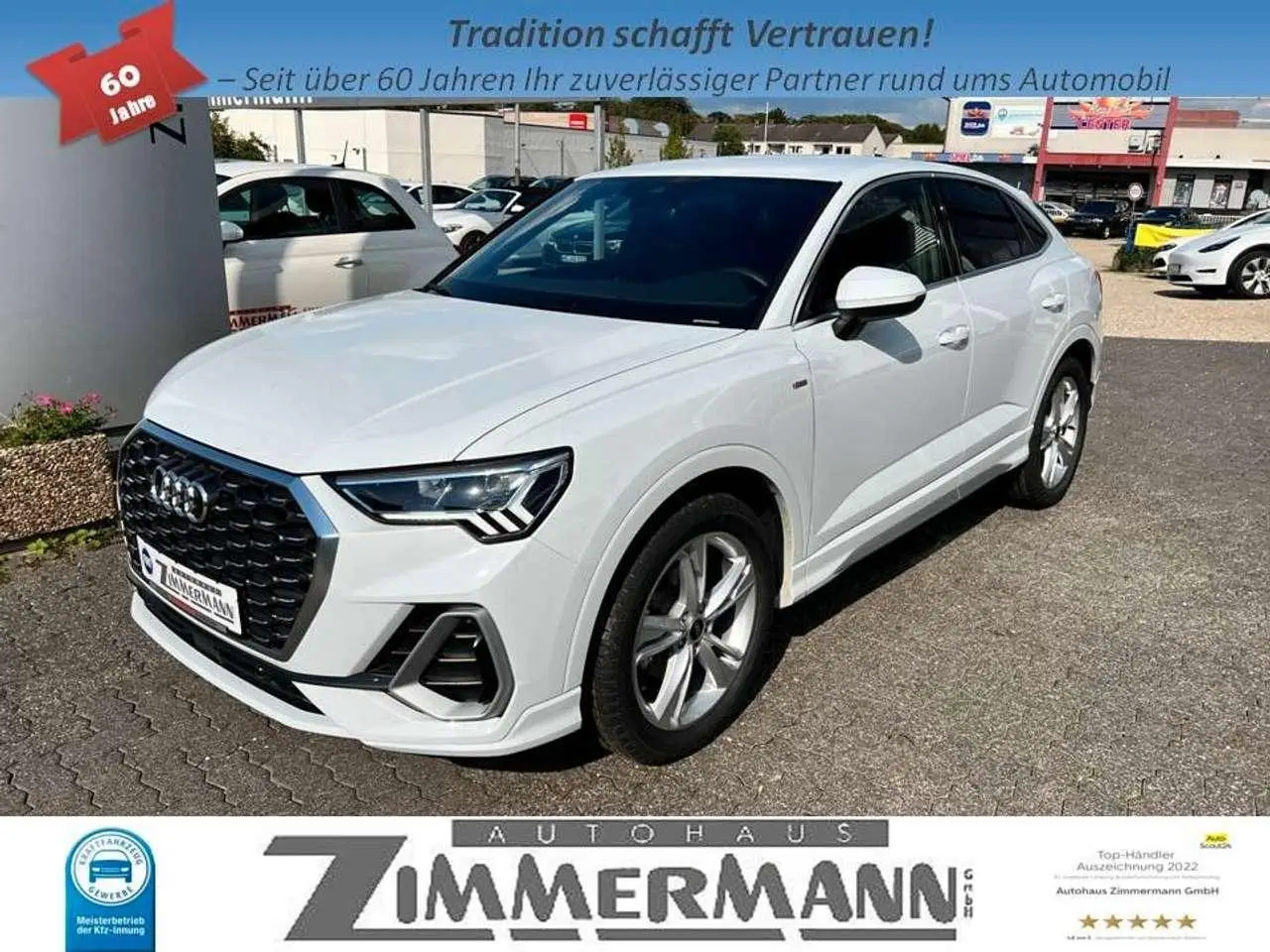 Photo 1 : Audi Q3 2022 Hybride