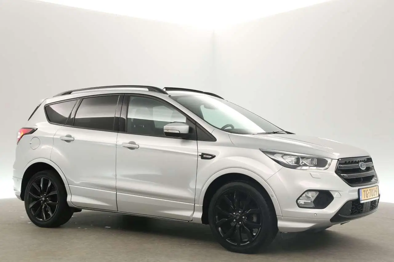 Photo 1 : Ford Kuga 2018 Petrol