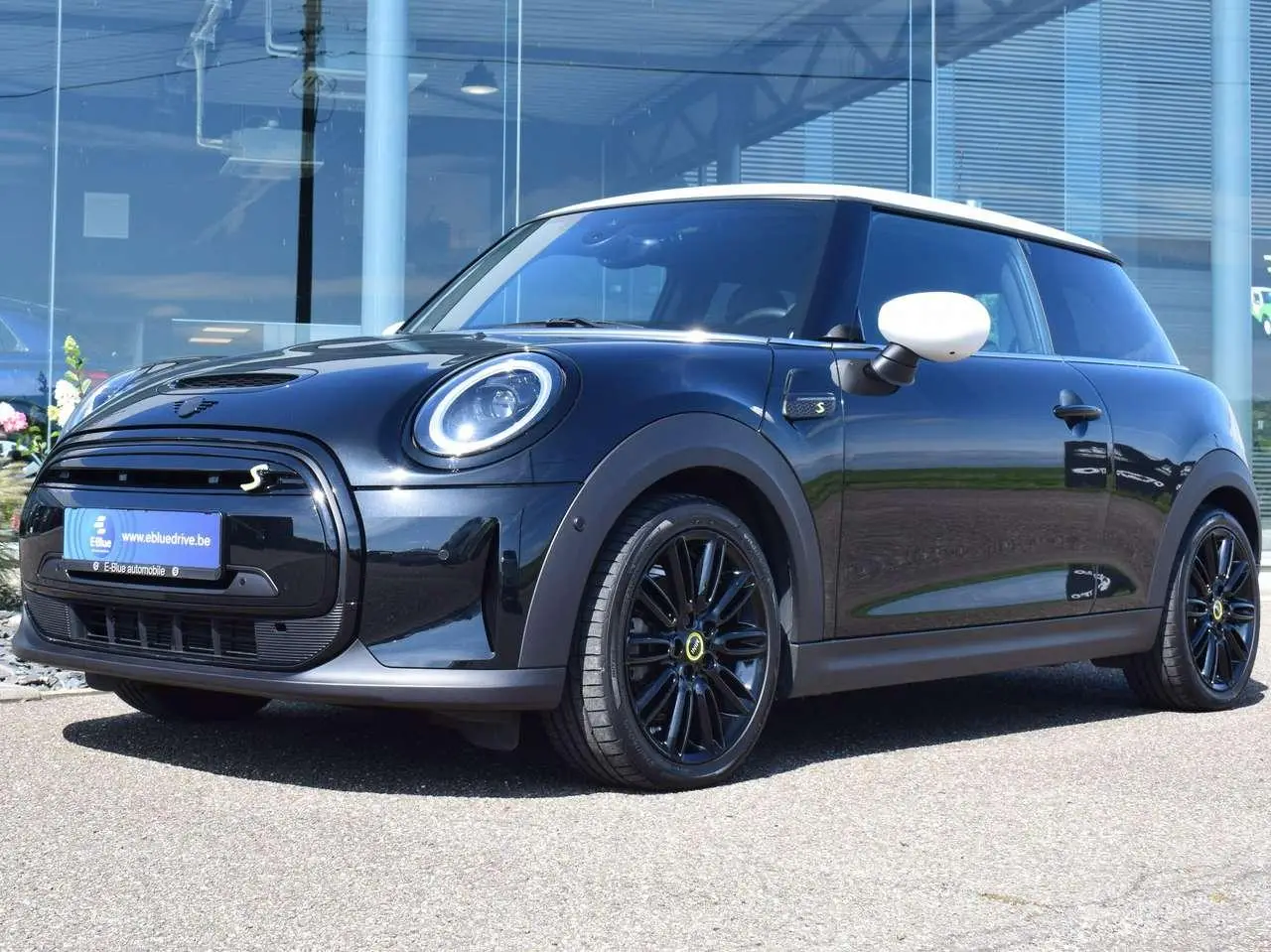 Photo 1 : Mini Cooper 2023 Electric